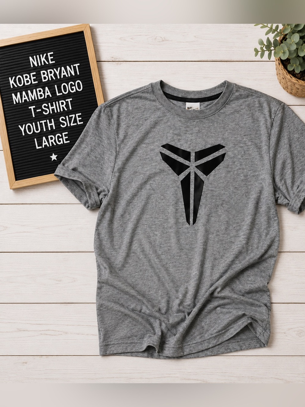 🏀 Nike Kobe Bryant Mamba Logo Gray T-Shirt Youth Large Basketball